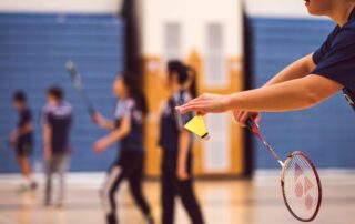 Activité ludique de pratique du badminton